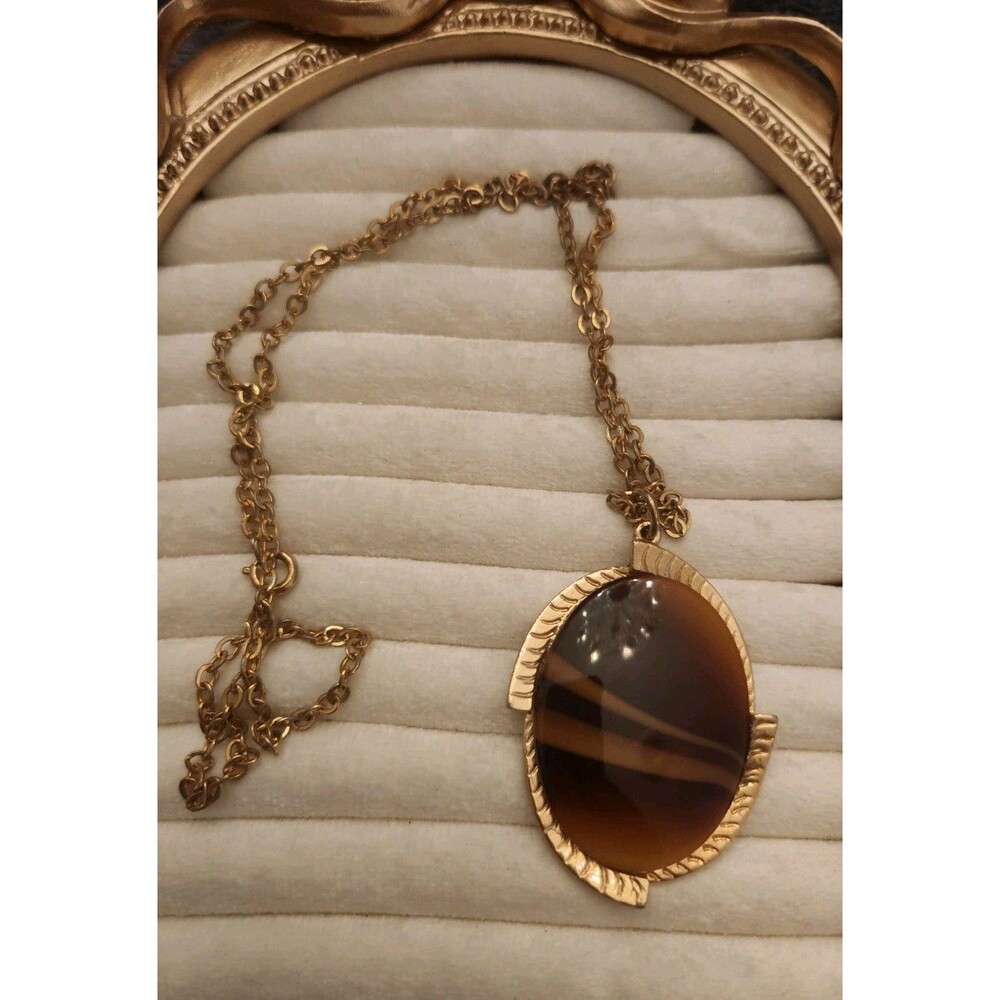 Sarah Coventry 1973 Carameltone Collection Gold Tone Tigers Eye Necklace Vintage